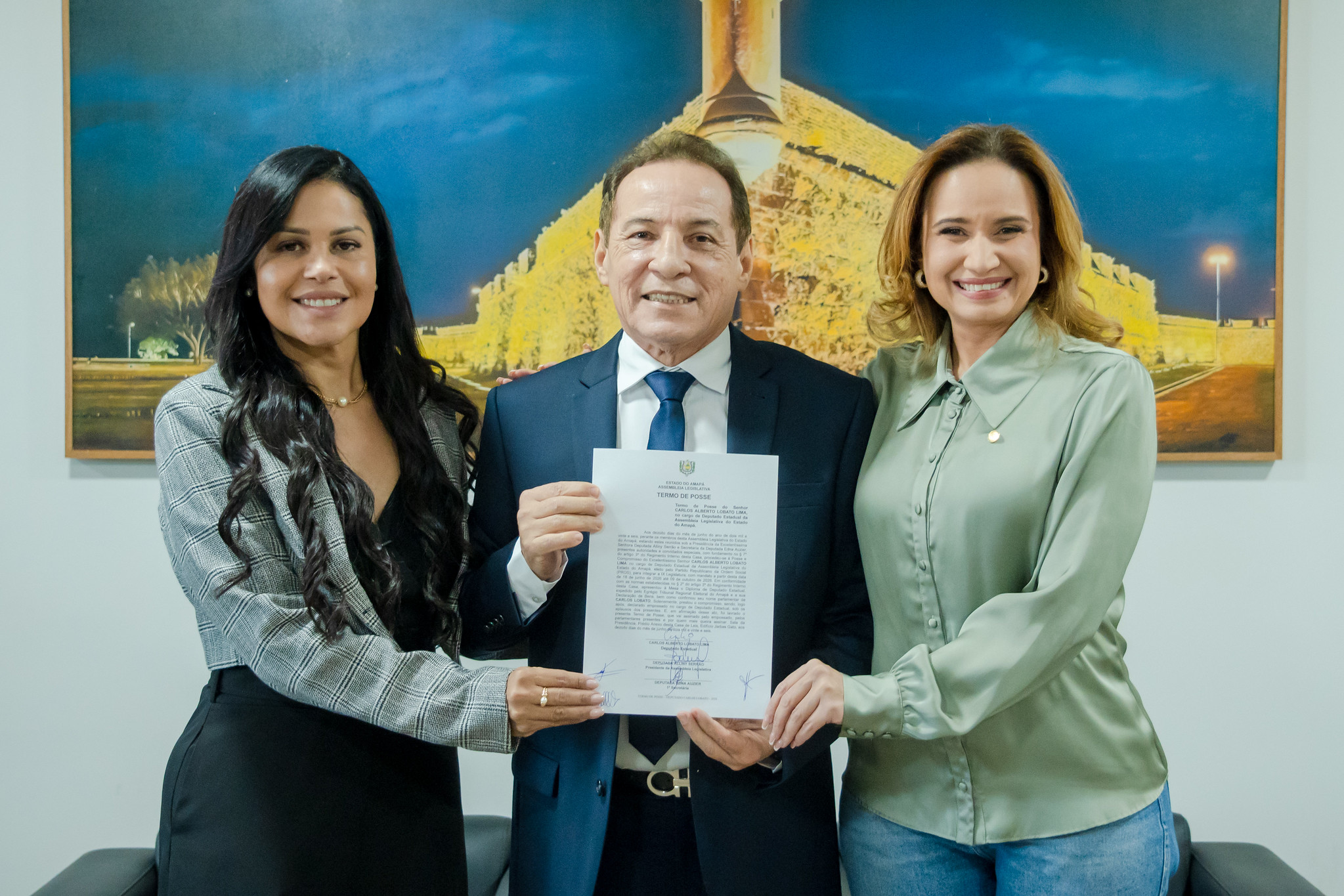Carlos Lobato toma posse como deputado estadual e promete atuação em defesa do Amapá 52 Carlos Lobato toma posse como deputado estadual e promete atuação em defesa do Amapá