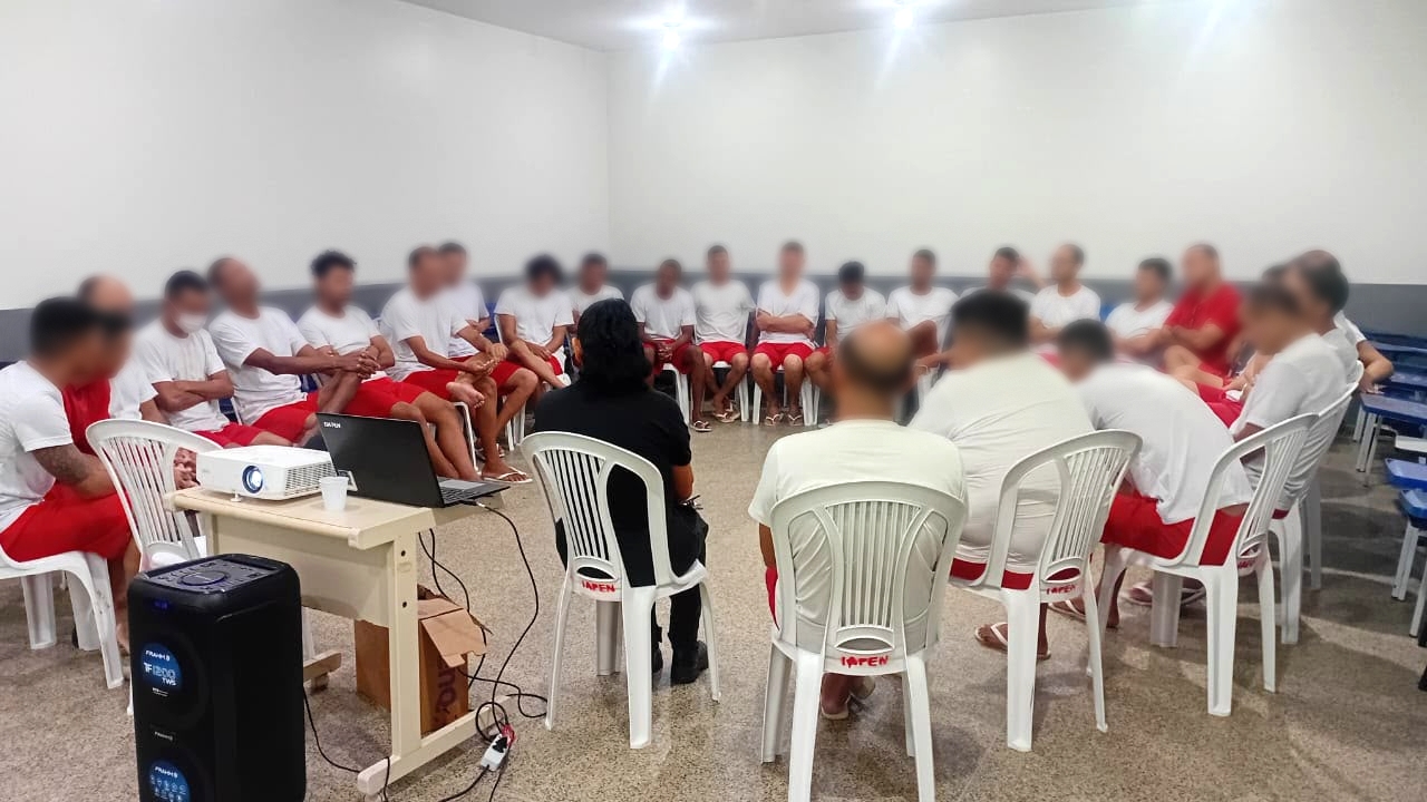 Iapen entrega Bíblia e livros religiosos a internos LGBTQIAPN+ em ação de assistência espiritual 53 Iapen entrega Bíblia e livros religiosos a internos LGBTQIAPN+ em ação de assistência espiritual