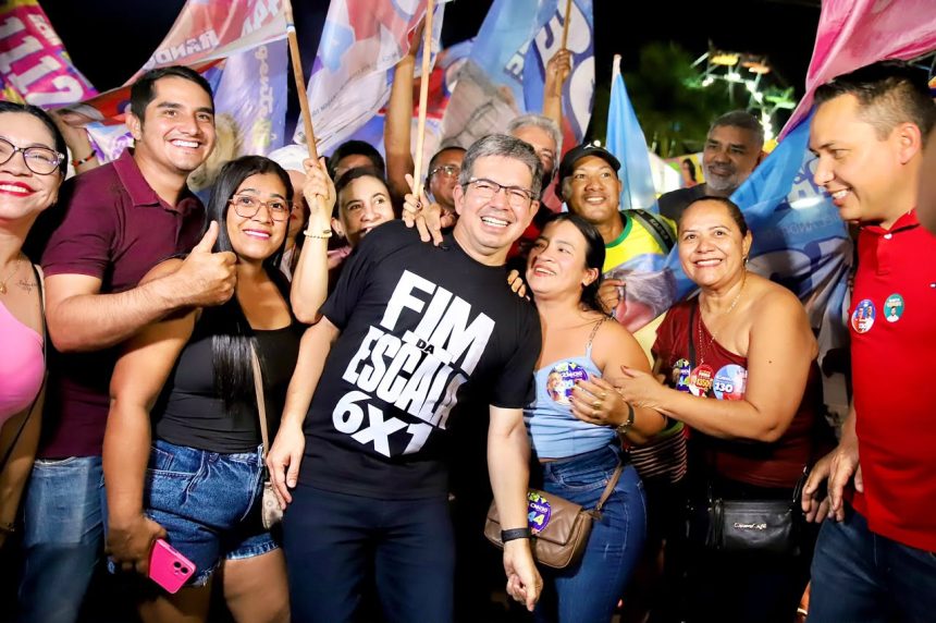 Randolfe Rodrigues é recebido com festa por moradores do Açucena e Vila dos Oliveiras